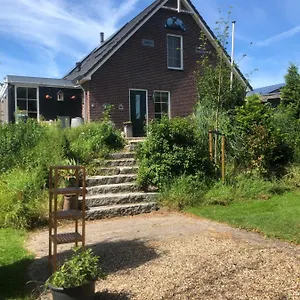  Bed & Breakfast Hoeve Cornelia Nederland